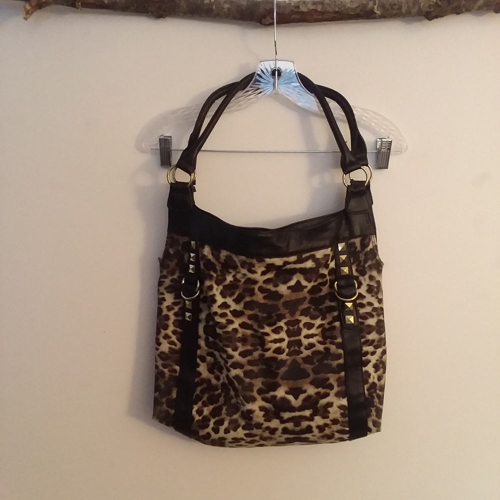 Large Cheetah Print Bag with Gold Embellishments